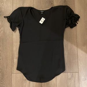 Express Women’s Black Sleeve Tie Top